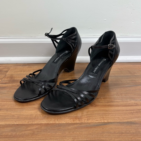 VTG Etienne Aigner Black Heeled Sandals - Picture 1 of 4